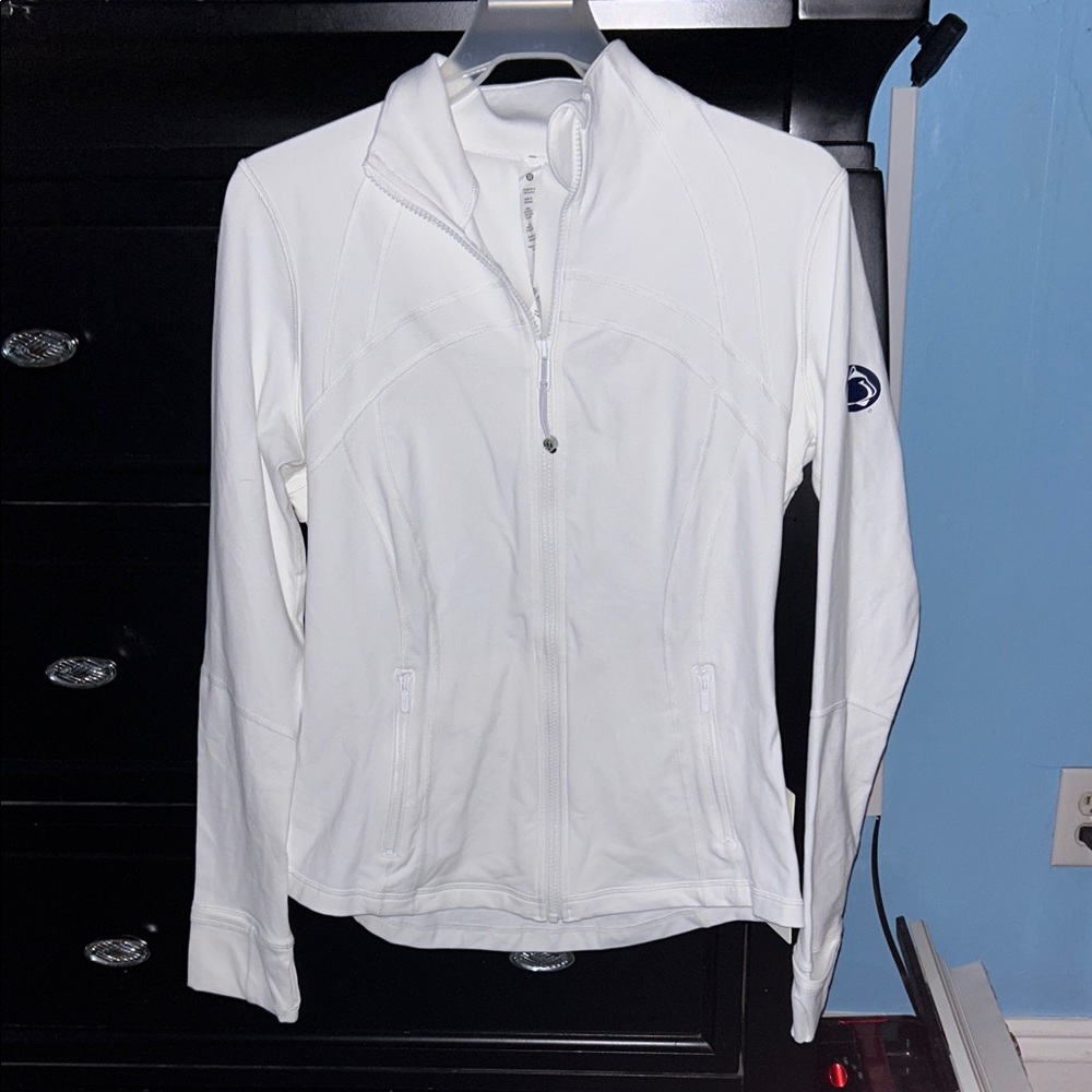 Lululemon Athletica jacket Define psu size12